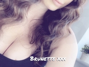 Brunette_xxx