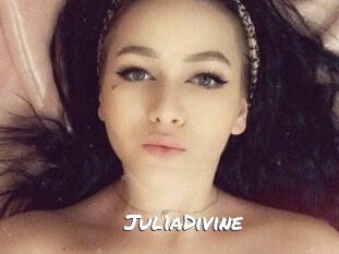 JuliaDivine