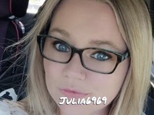 Julia6969