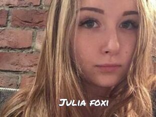 Julia_foxi