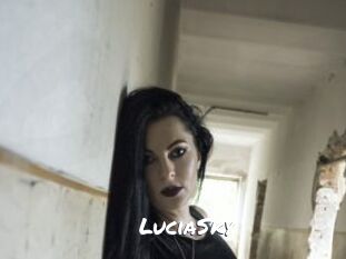 Lucia_Sky