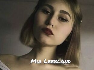 Mia_Leeblond