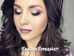 SandraSyperHot