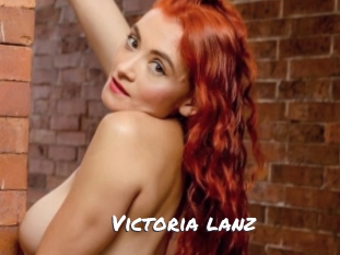 Victoria_lanz